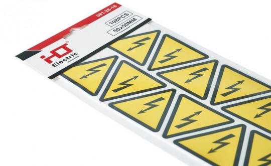 Знаки электробезопасности наклейка "Молния" 50×50×50мм (уп./108 шт) HLT